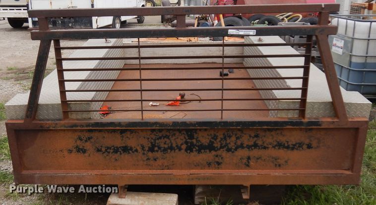 image for item GI9352 Flatbed