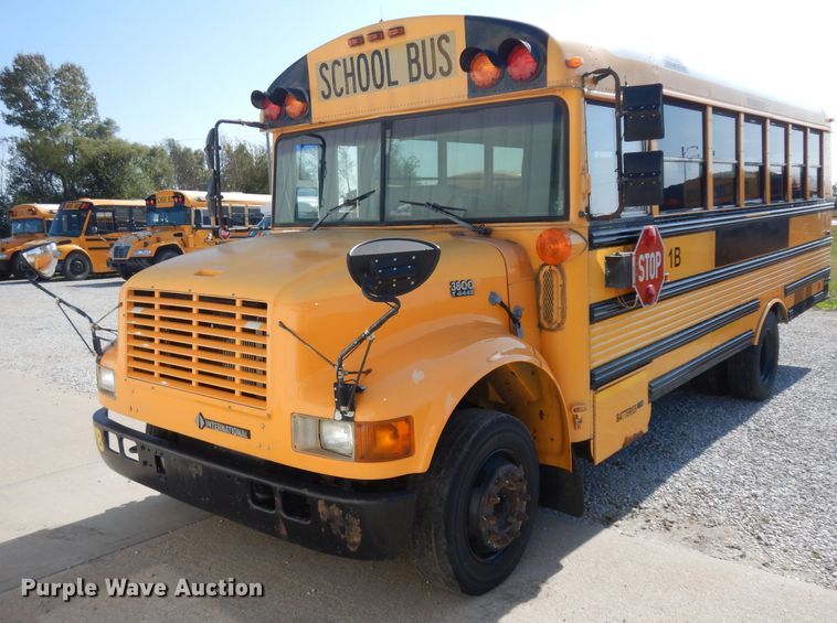 image for item GI9368 2000 International 3800 school bus