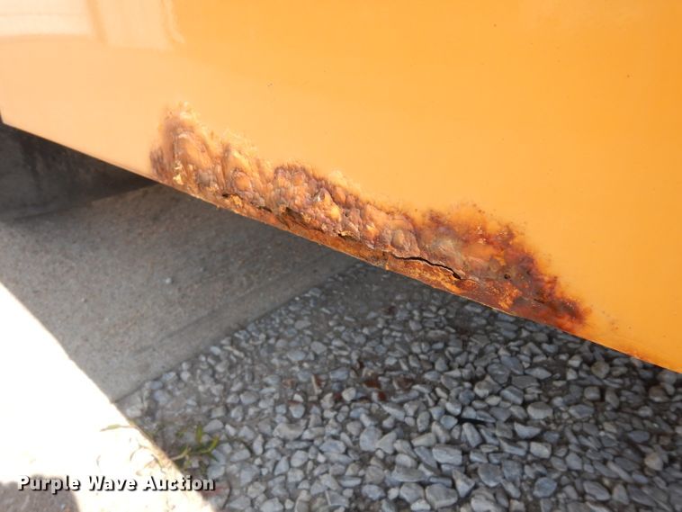 image for item GI9368 2000 International 3800 school bus