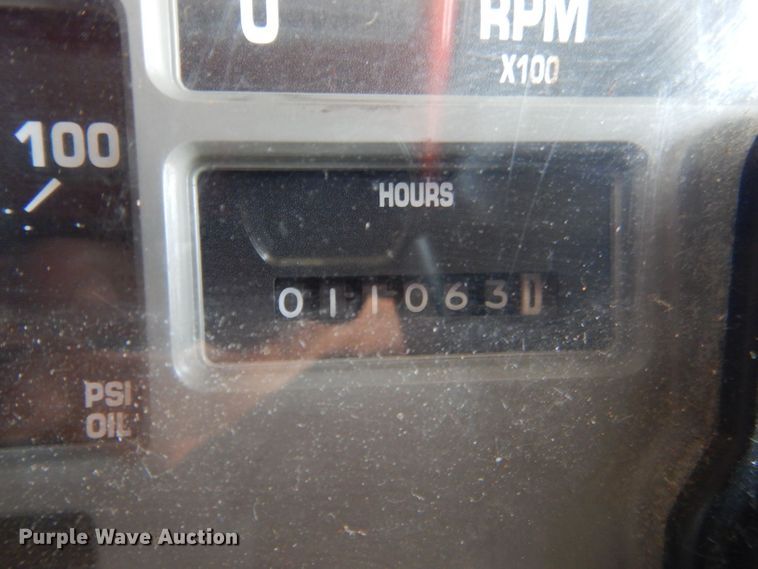 image for item GI9369 2000 International 3800 school bus