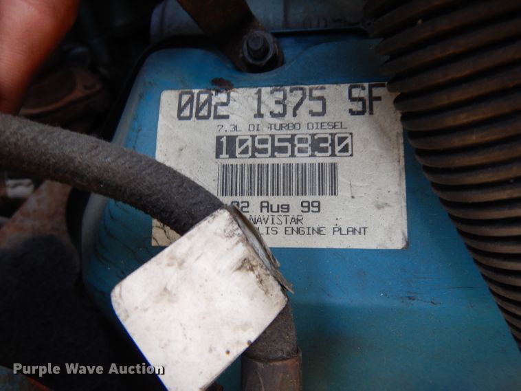 image for item GI9369 2000 International 3800 school bus