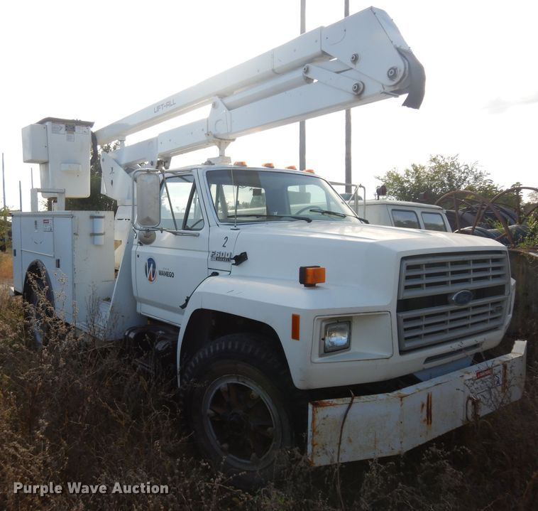 image for item GI9376 1992 Ford F600 bucket truck