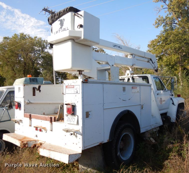 image for item GI9376 1992 Ford F600 bucket truck