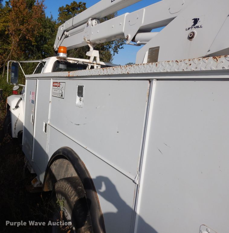 image for item GI9376 1992 Ford F600 bucket truck
