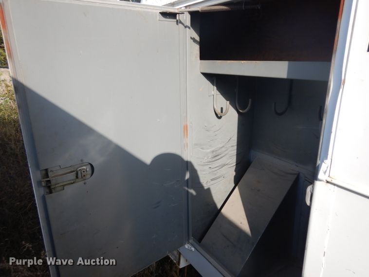 image for item GI9376 1992 Ford F600 bucket truck