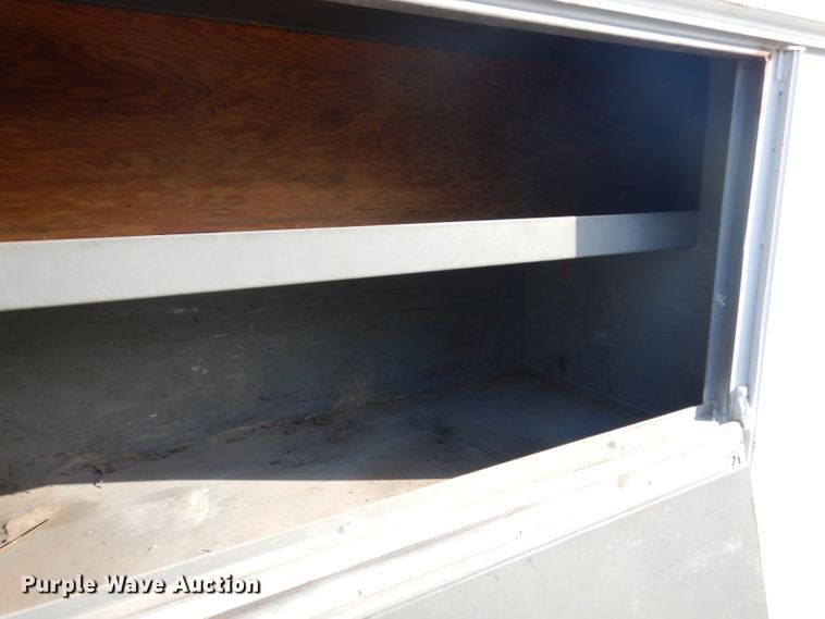 image for item GI9376 1992 Ford F600 bucket truck