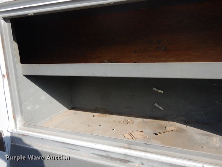 image for item GI9376 1992 Ford F600 bucket truck