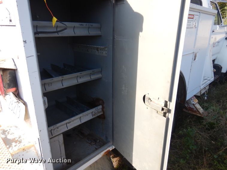 image for item GI9376 1992 Ford F600 bucket truck