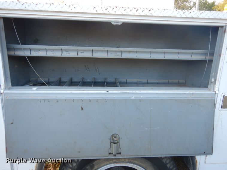 image for item GI9376 1992 Ford F600 bucket truck