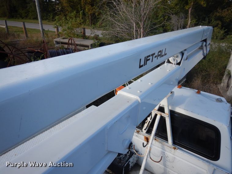 image for item GI9376 1992 Ford F600 bucket truck