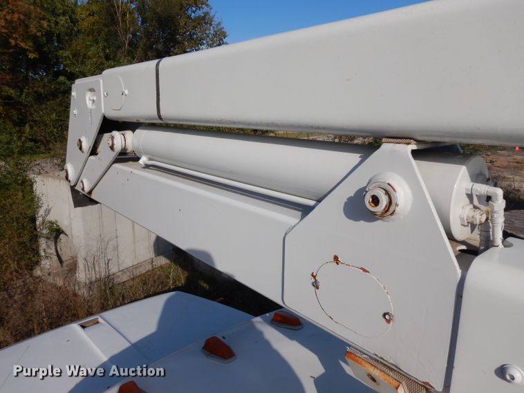 image for item GI9376 1992 Ford F600 bucket truck