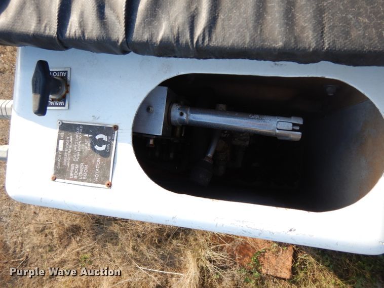 image for item GI9376 1992 Ford F600 bucket truck