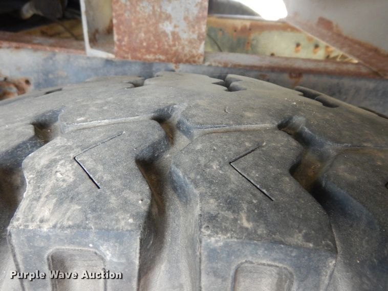 image for item GI9376 1992 Ford F600 bucket truck