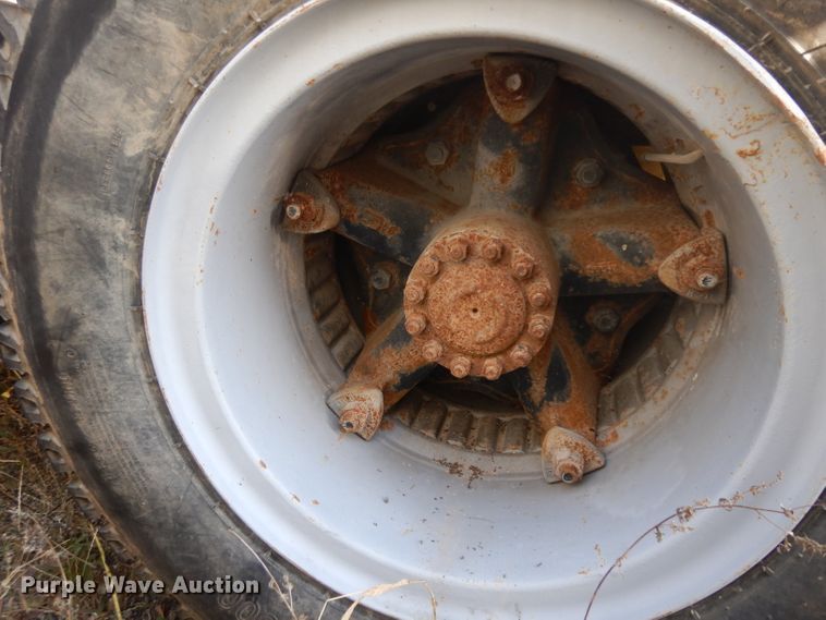 image for item GI9376 1992 Ford F600 bucket truck