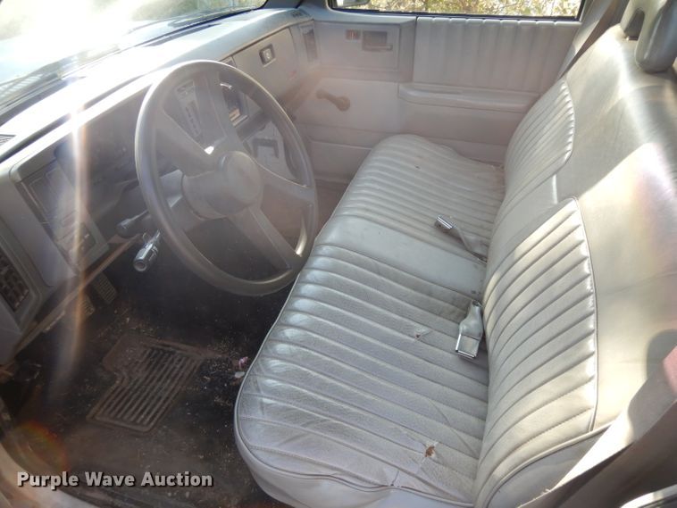 image for item GI9378 1993 GMC Sonoma utility bed pickup truck