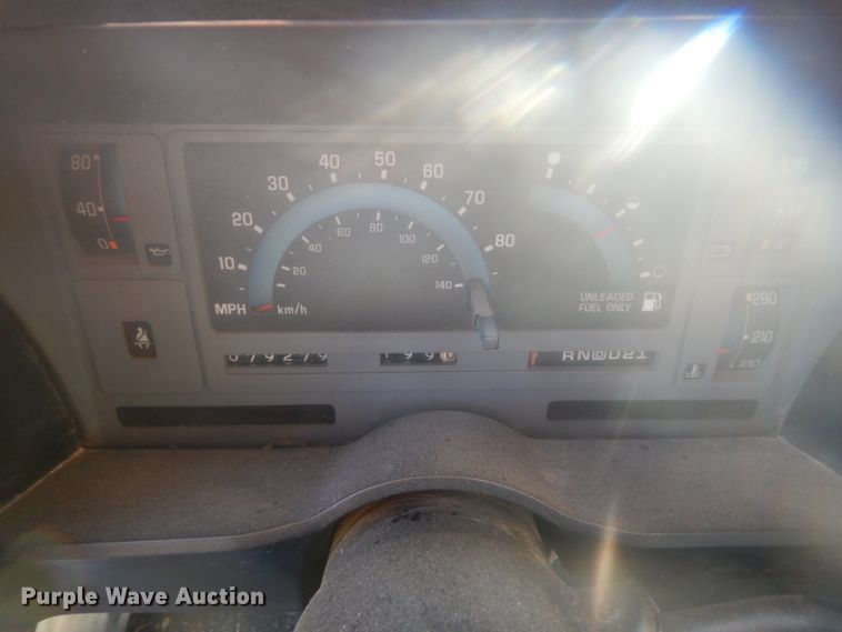 image for item GI9378 1993 GMC Sonoma utility bed pickup truck