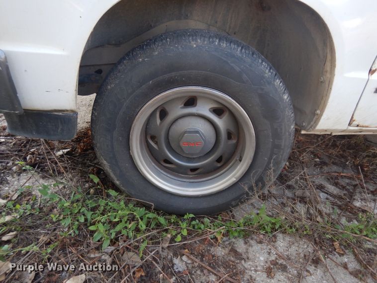 image for item GI9378 1993 GMC Sonoma utility bed pickup truck