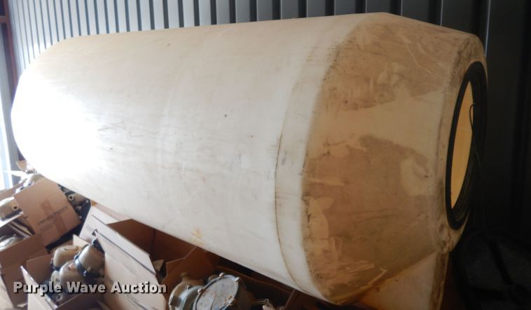 image for item GI9380 (2) water tanks