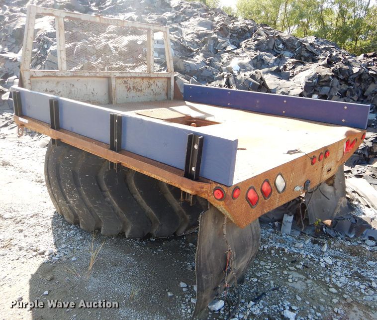 image for item GJ9887 Flatbed