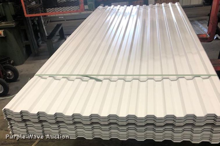image for item H1053 (200) sheets of metal siding/roofing