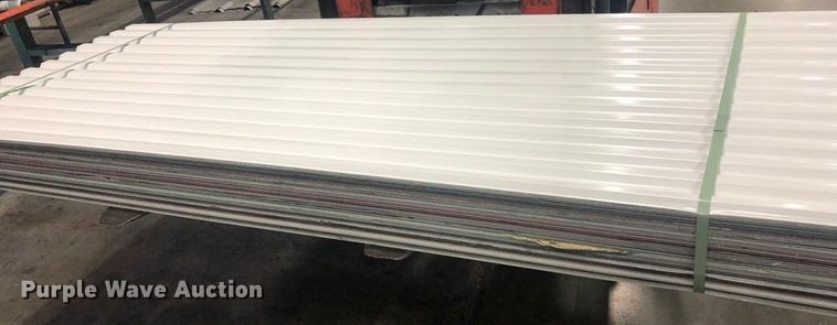 image for item H1053 (200) sheets of metal siding/roofing