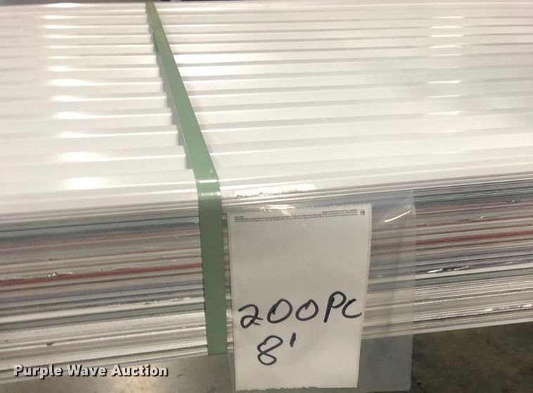 image for item H1057 (100) sheets of metal siding/roofing