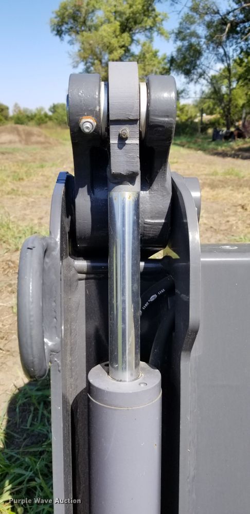 image for item H1062 Bradco 87722557 four-in-one combination skid steer bucket