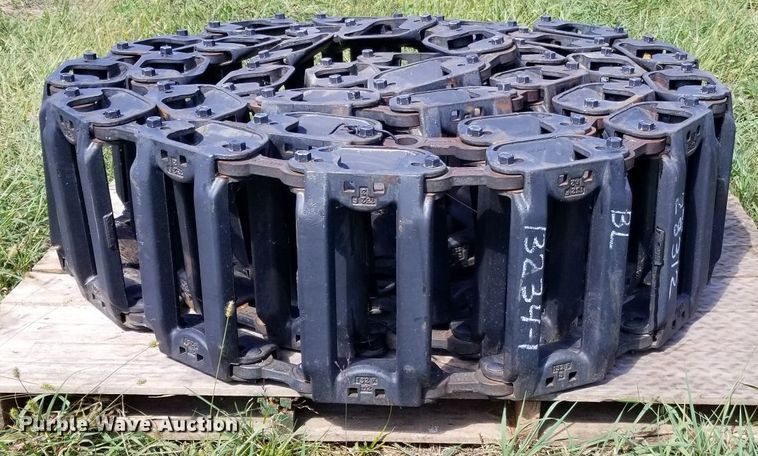 image for item H1074 (2) CNH over the tire grouser tracks