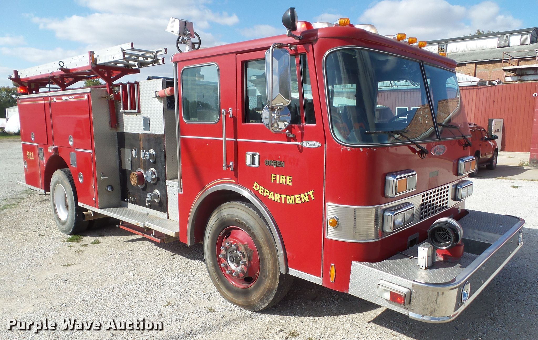 1991 Pierce pumper fire truck in Perry, IA Item DF0816 sold Purple Wave