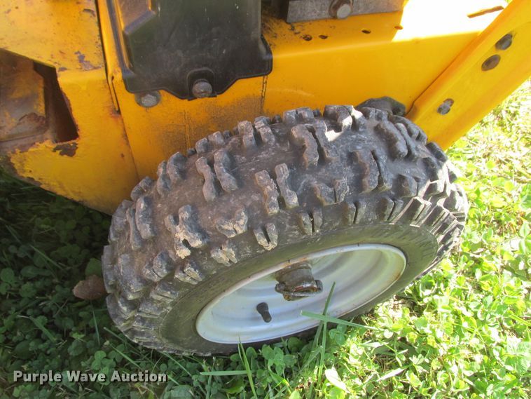 image for item DA8331 MB broom