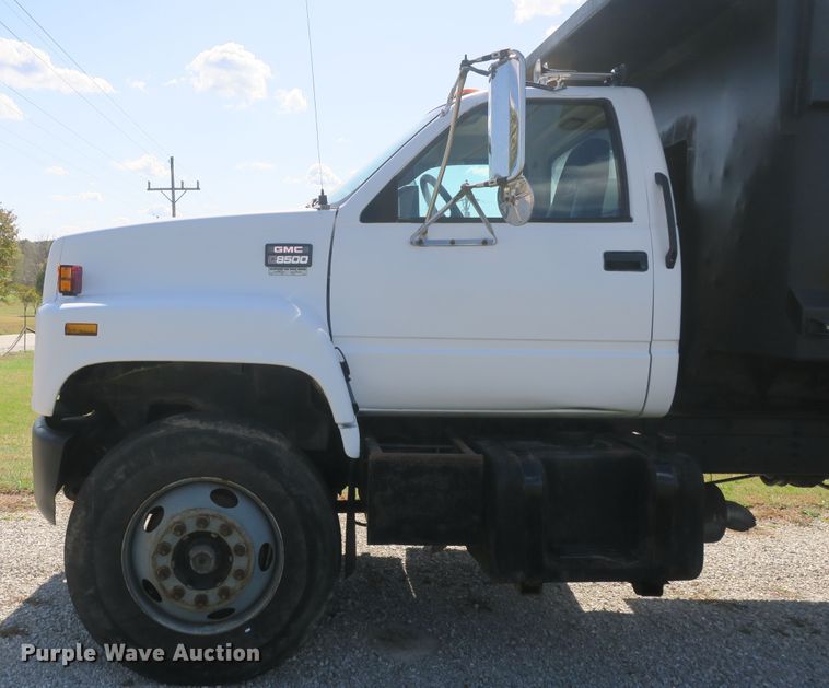 image for item DB10165 2002 GMC C8500 dump truck