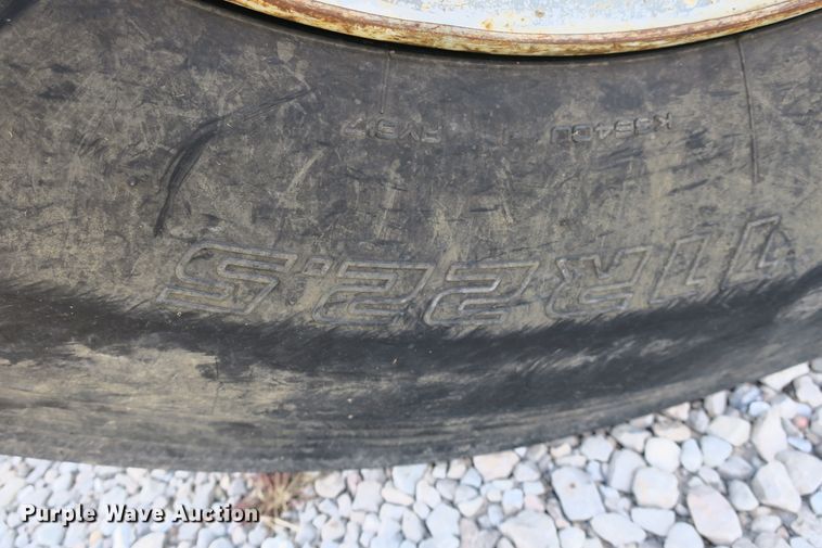 image for item DB10165 2002 GMC C8500 dump truck