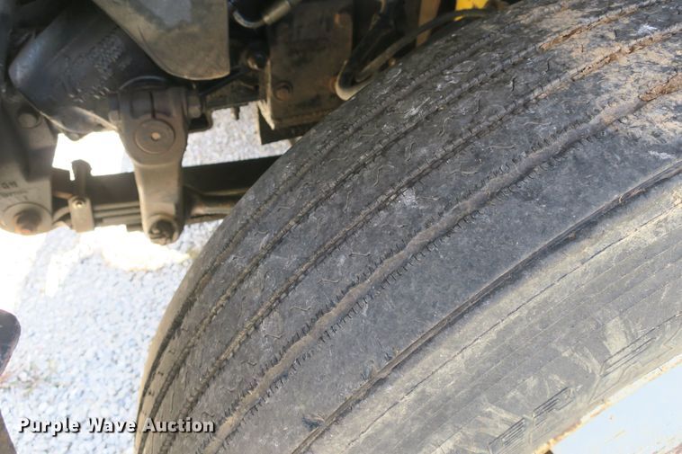 image for item DB10165 2002 GMC C8500 dump truck