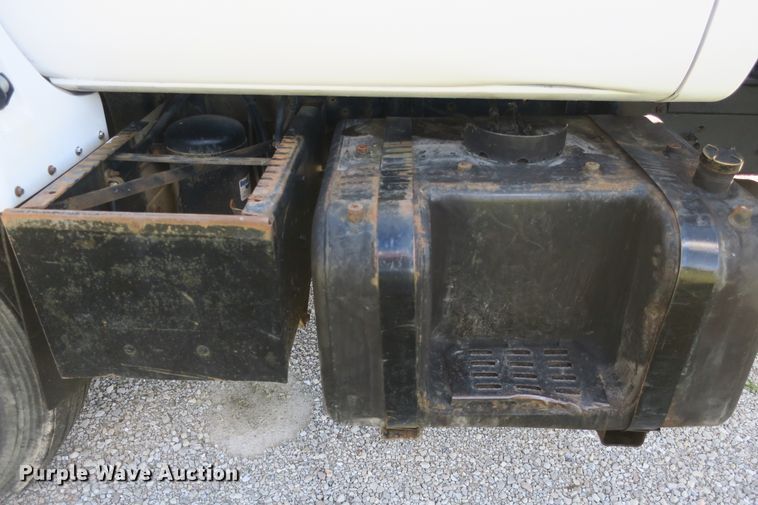 image for item DB10165 2002 GMC C8500 dump truck