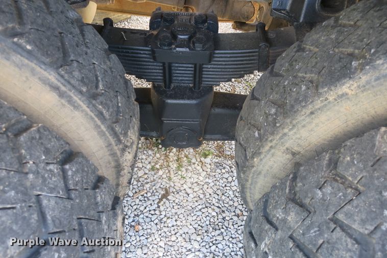 image for item DB10165 2002 GMC C8500 dump truck