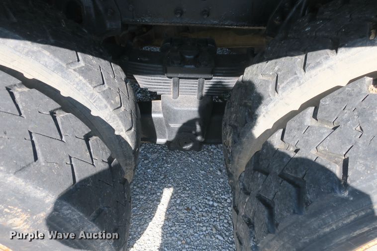 image for item DB10165 2002 GMC C8500 dump truck