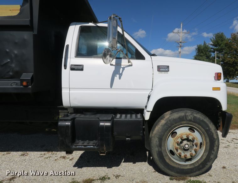 image for item DB10165 2002 GMC C8500 dump truck