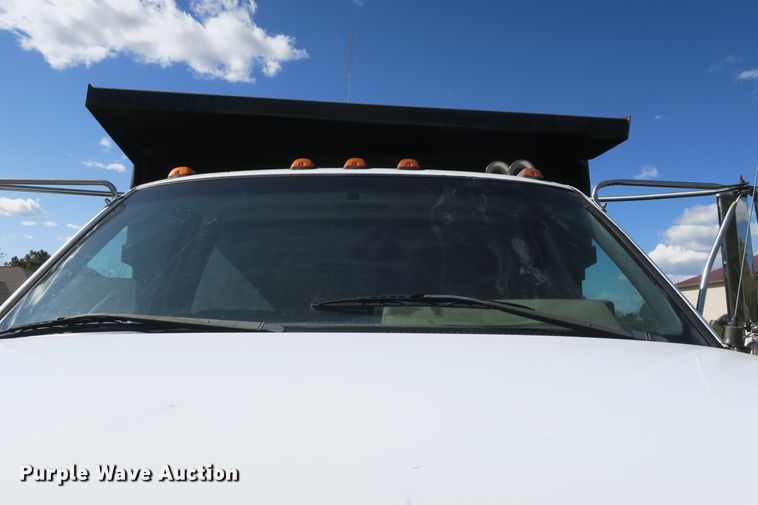 image for item DB10165 2002 GMC C8500 dump truck