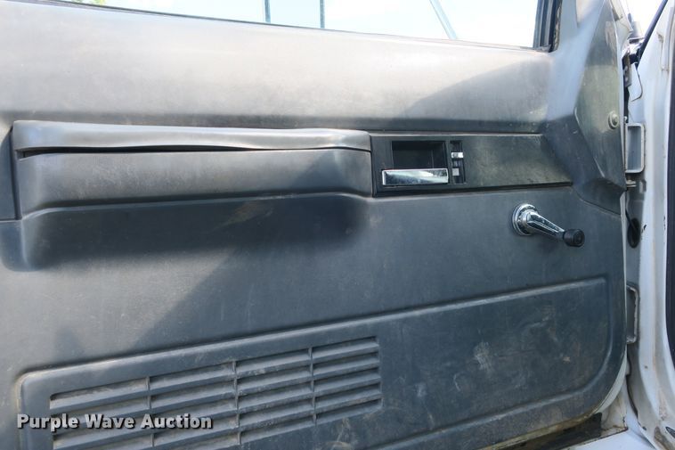 image for item DB10165 2002 GMC C8500 dump truck