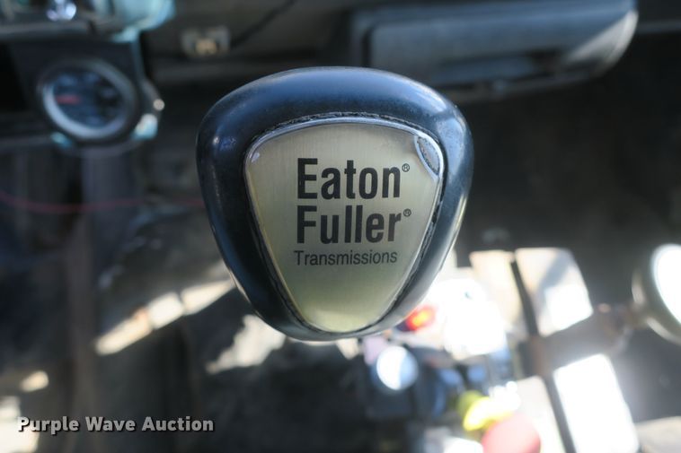 image for item DB10165 2002 GMC C8500 dump truck