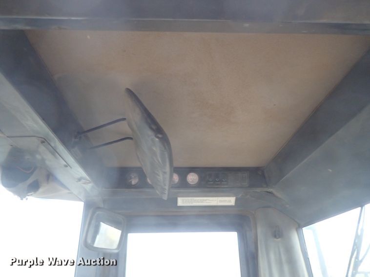 image for item DB7664 1996 Case 721B wheel loader