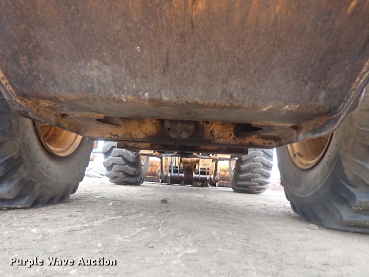 image for item DB7664 1996 Case 721B wheel loader