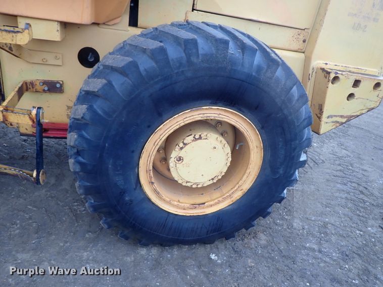 image for item DB7664 1996 Case 721B wheel loader