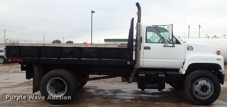 image for item DB7665 2000 GMC C8500 flatbed truck