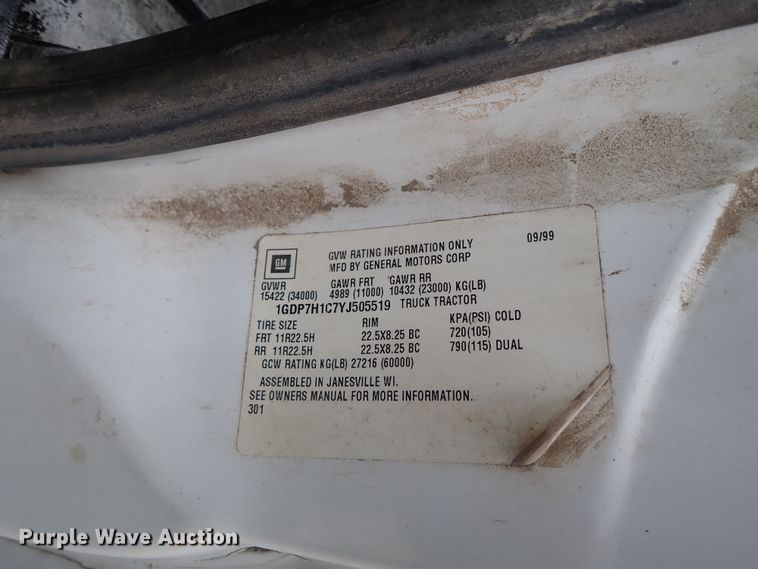 image for item DB7665 2000 GMC C8500 flatbed truck