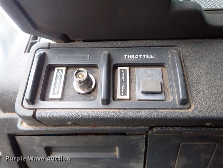 image for item DB7665 2000 GMC C8500 flatbed truck