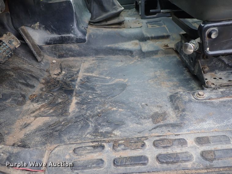 image for item DB7665 2000 GMC C8500 flatbed truck