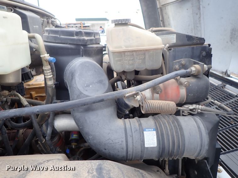 image for item DB7665 2000 GMC C8500 flatbed truck