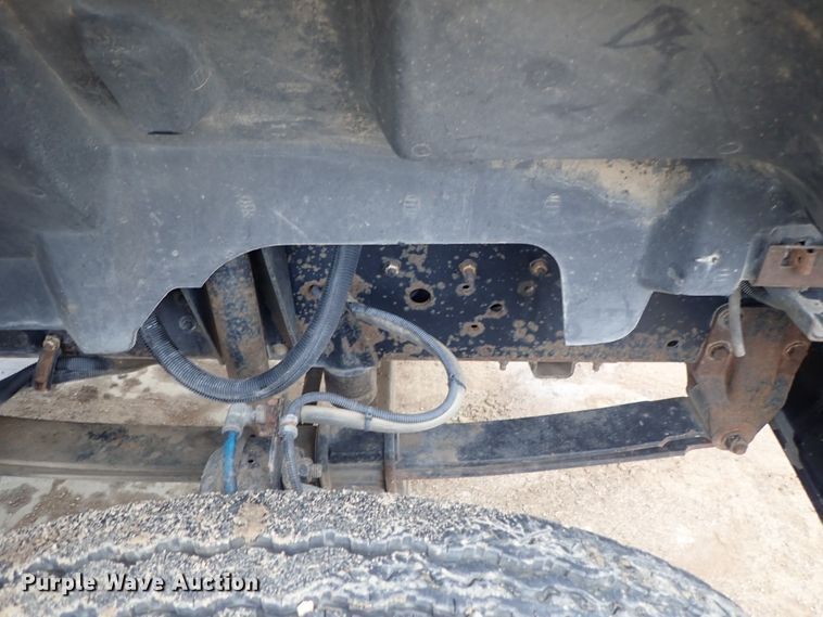 image for item DB7665 2000 GMC C8500 flatbed truck