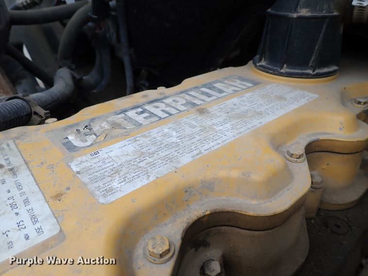 image for item DB7665 2000 GMC C8500 flatbed truck